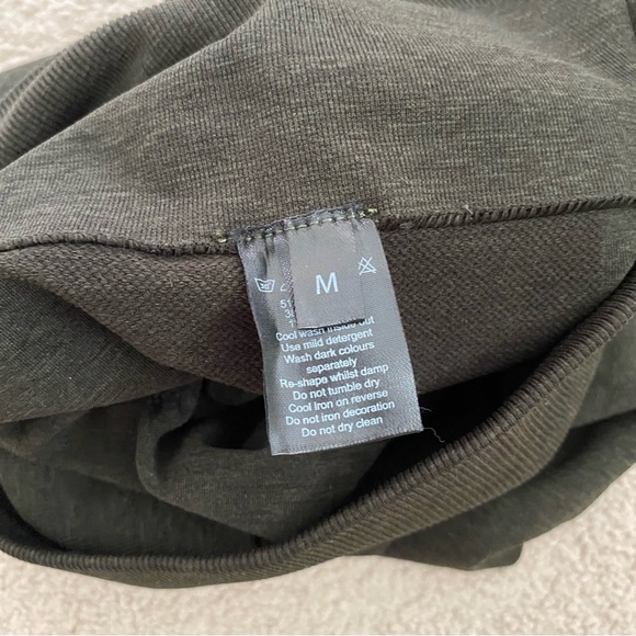 Alphalete Amplify Leggings, Size Medium - Picture 2 of 3